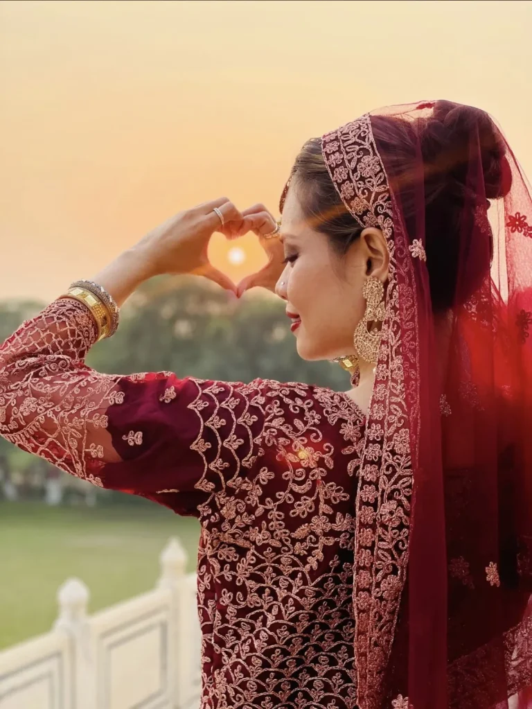 A traveller in the Taj Mahal gardens, Agra